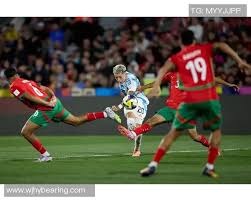 逆天，挪威甲门将点球大战一脚将摆好的球踢走以干扰对方