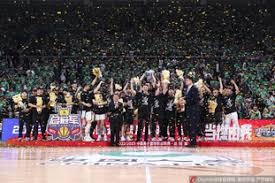 欧联杯｜ 32岁孙兴慜连9季破门数上双 主帅挺热刺队长回击质疑