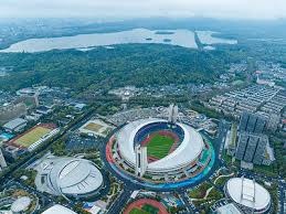 阿尔内·斯洛特就雨果·埃基蒂克因身体状况缺席周日对阵富勒姆的比赛给出了最新情况。 来源：利物浦官方推特