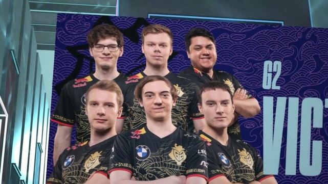 签下胡梅尔 签下胡梅尔